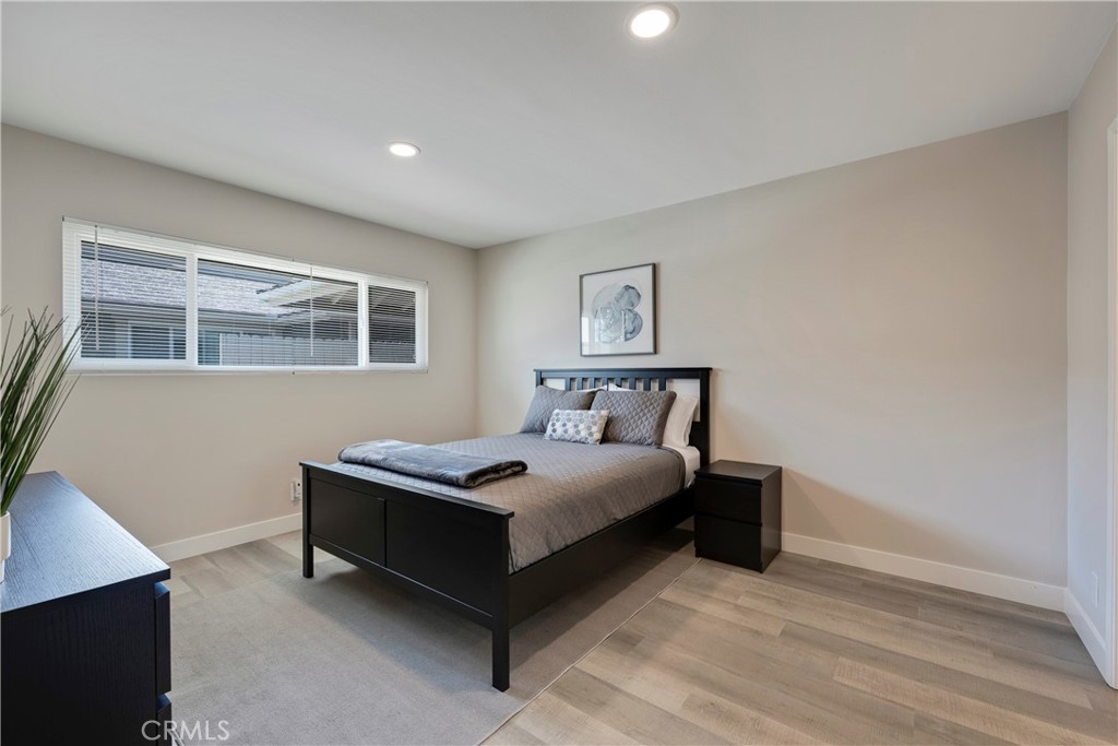 824 E Fairway Drive