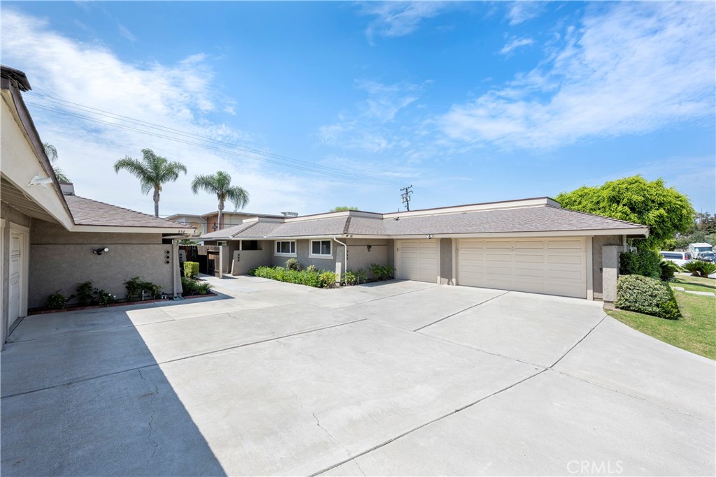 824 E Fairway Drive