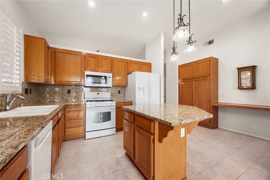39798 Fairview Court