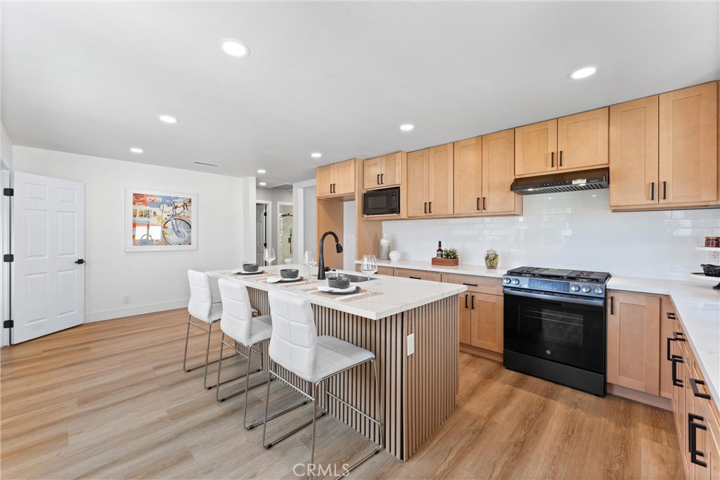 8039 4th Street