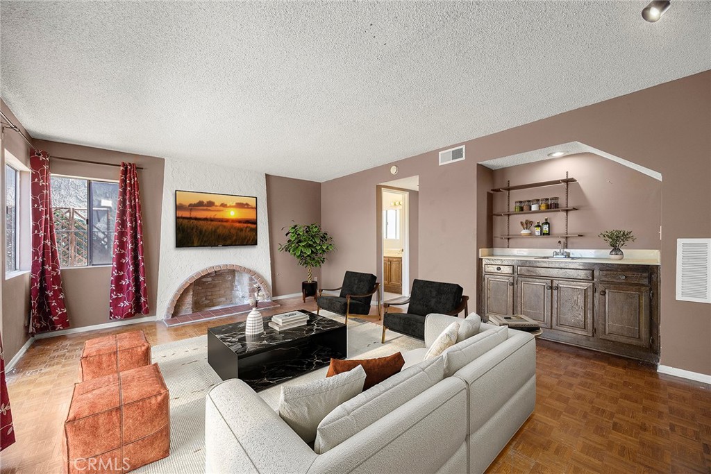 6631 E Princeton Avenue