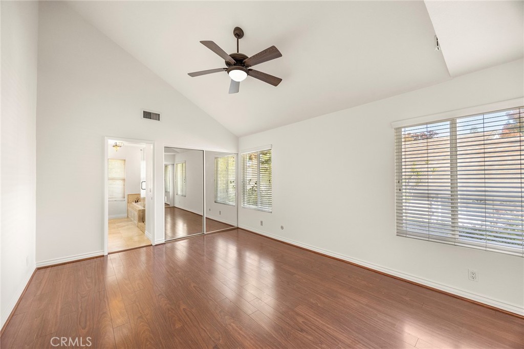 532 S Westford
