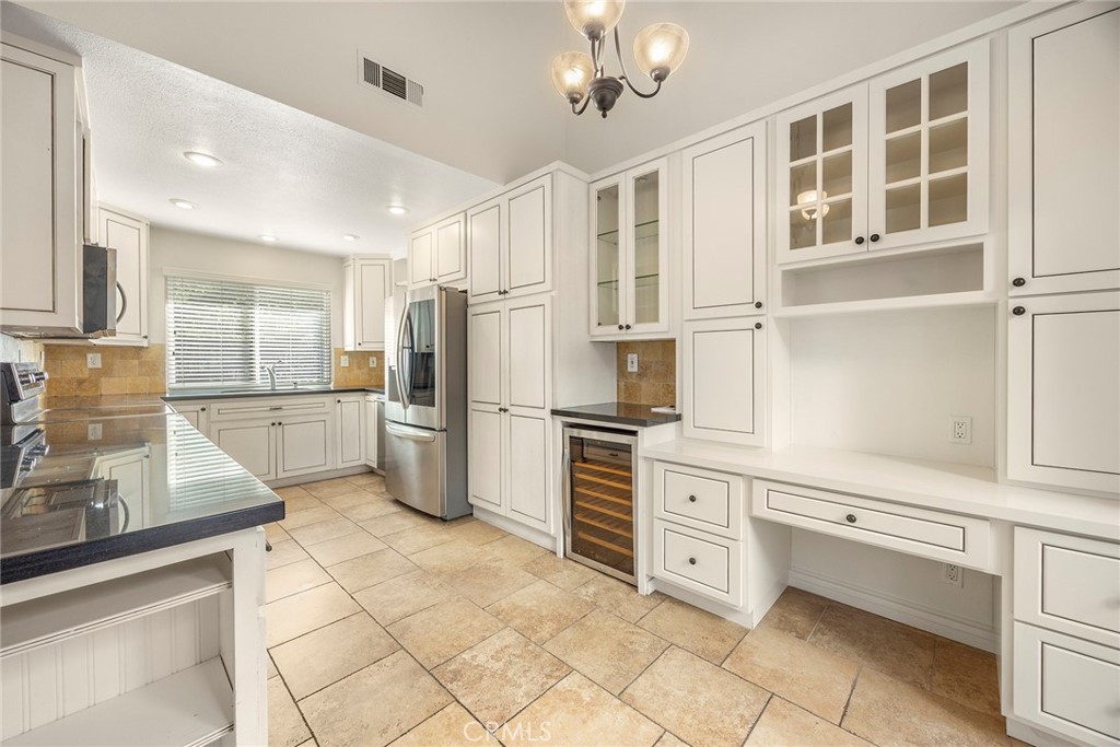 532 S Westford