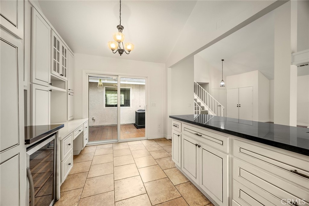 532 S Westford