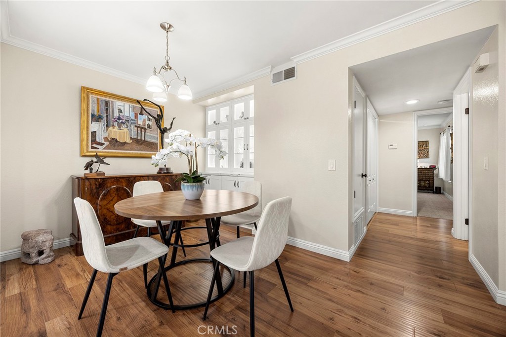 10460 E Briar Oaks B