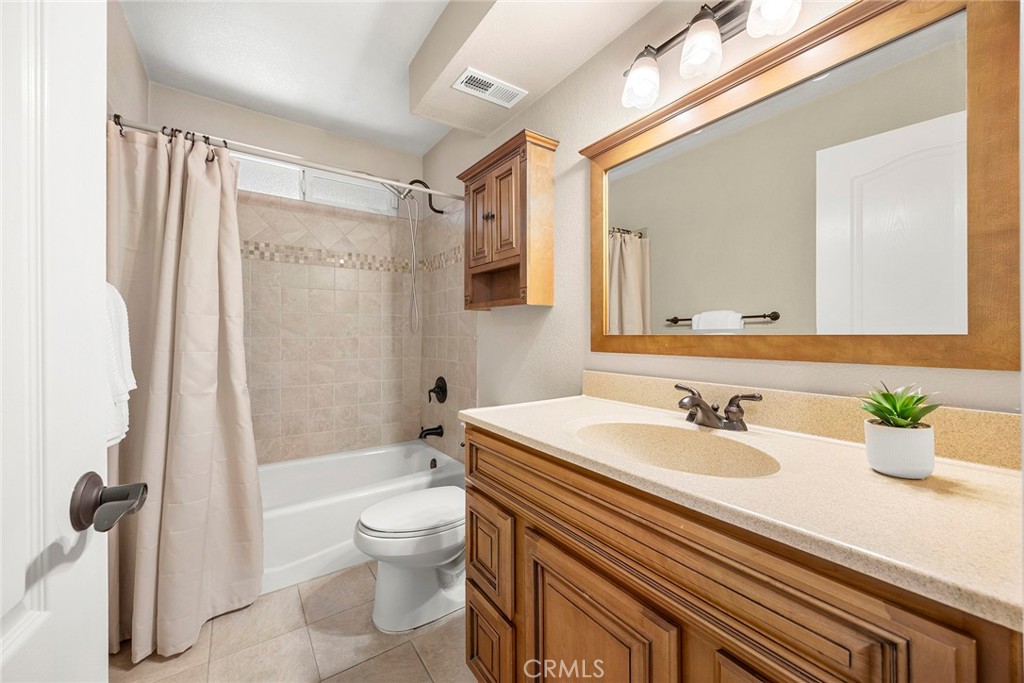 10460 E Briar Oaks B