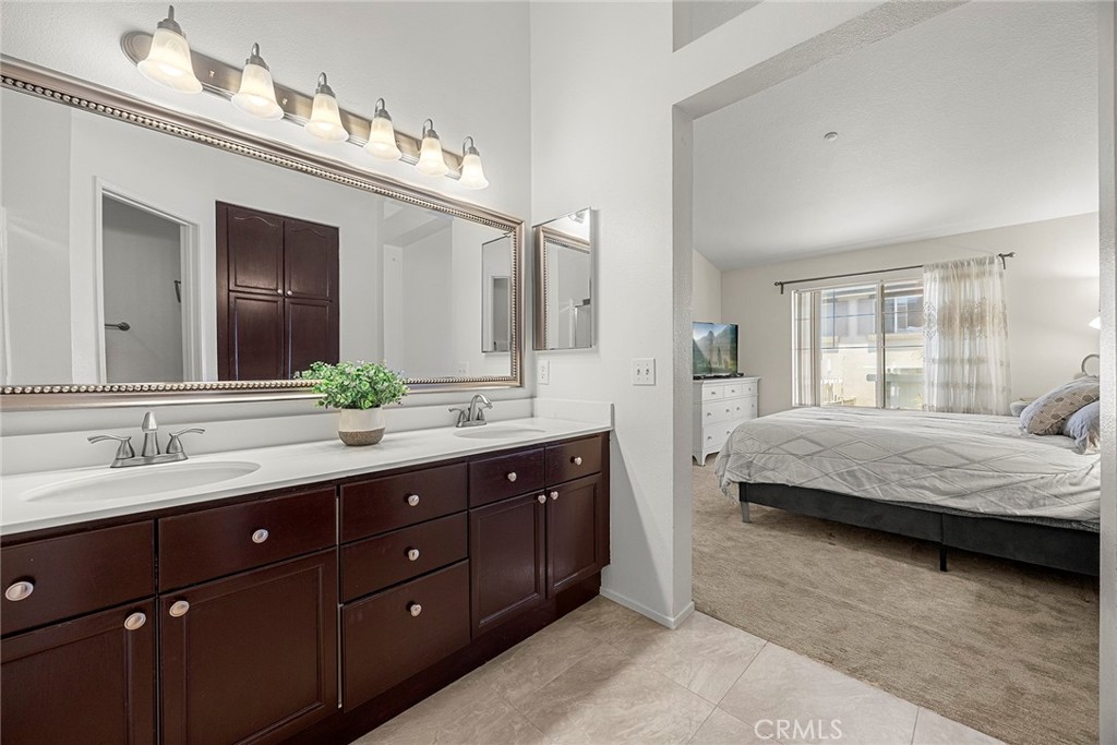 3423 E White Chapel Court E