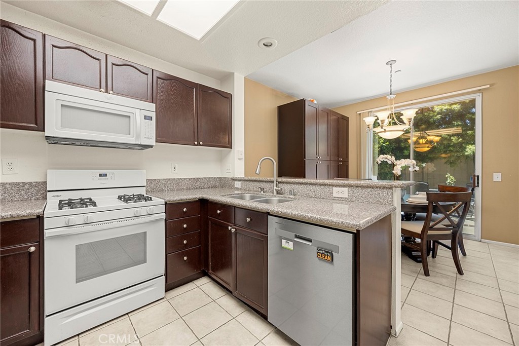 3423 E White Chapel Court E