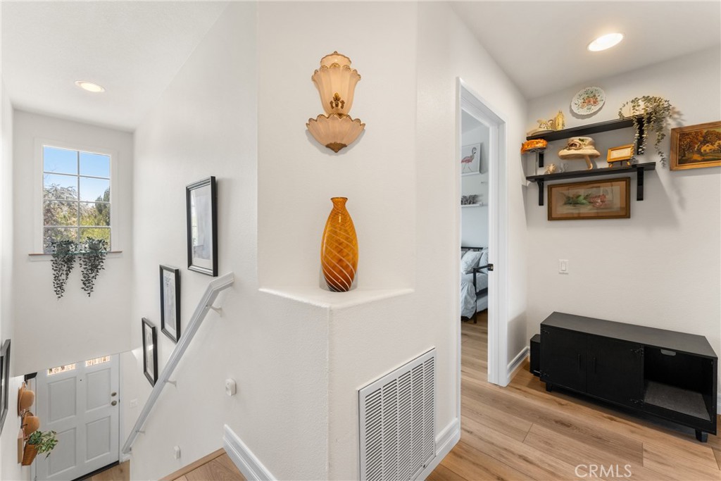 8567 E Tioga