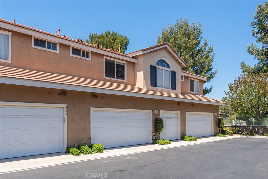 8567 E Tioga