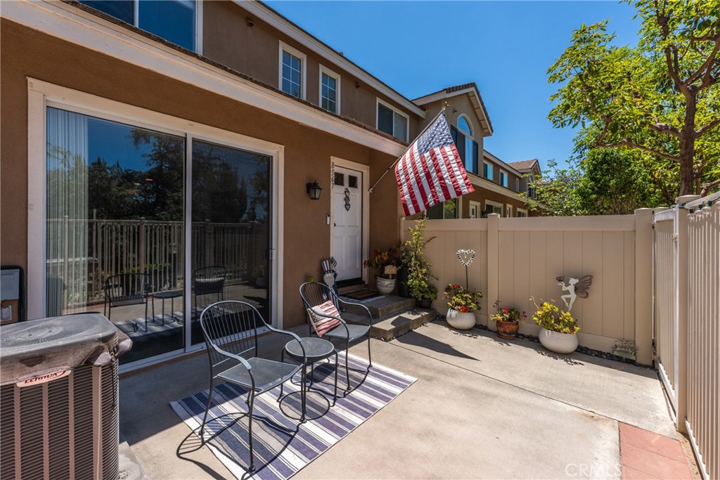 8567 E Tioga