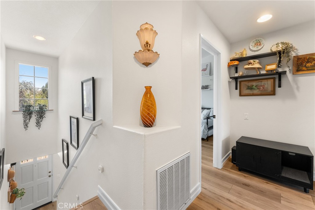 8567 E Tioga