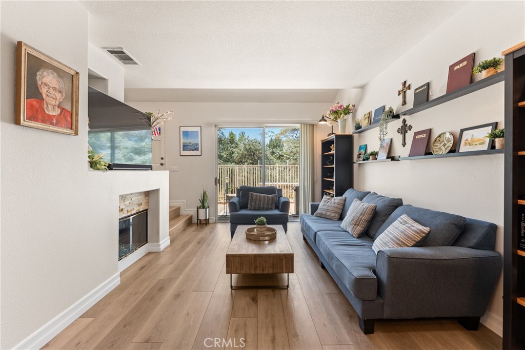 8567 E Tioga