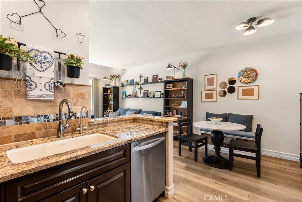 8567 E Tioga