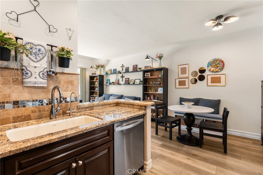 8567 E Tioga