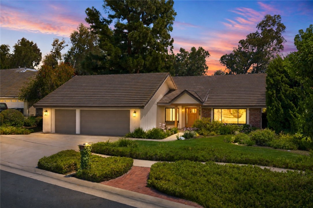 7148 E Grovewood
