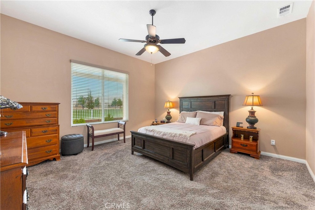 10425 Lakeshore