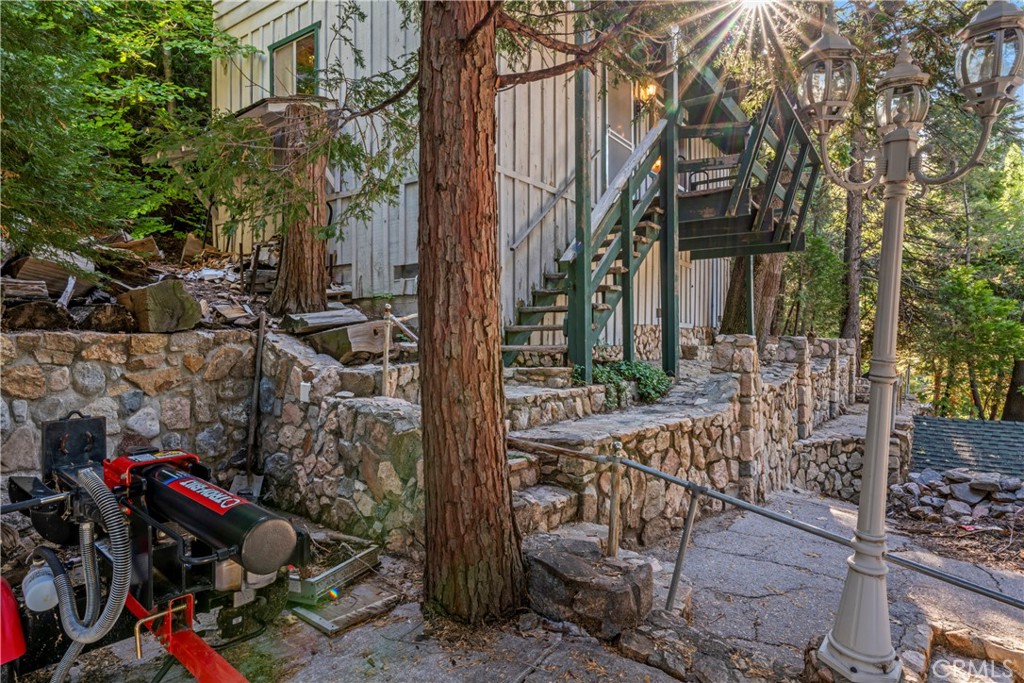 765 Knight Court