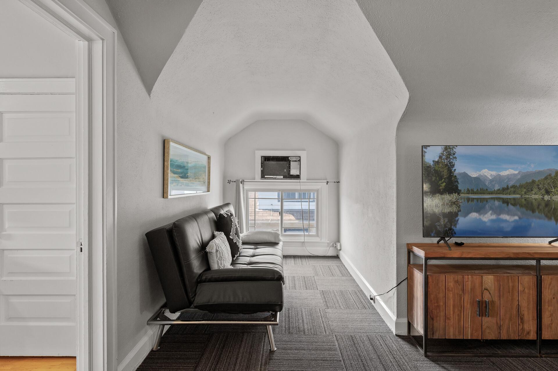 2440 Blaisdell Avenue