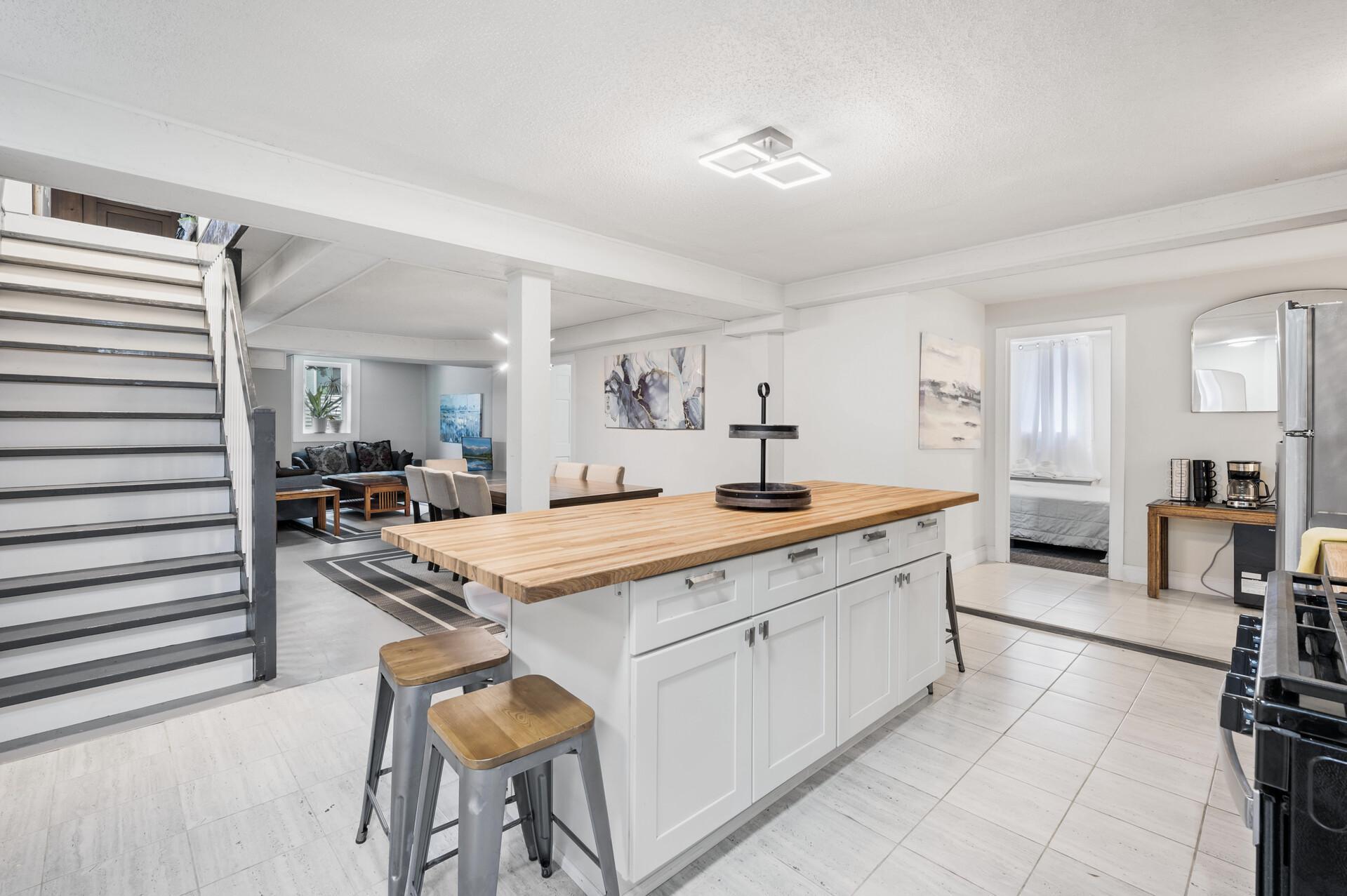 2440 Blaisdell Avenue