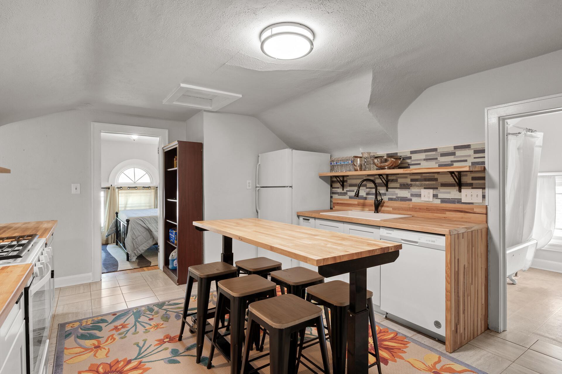 2440 Blaisdell Avenue