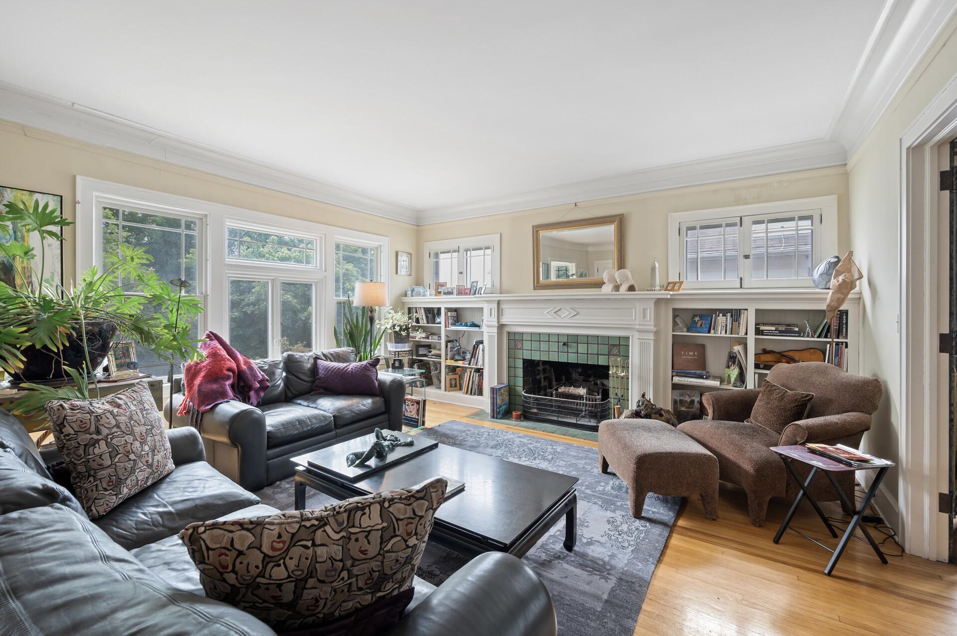 2440 Blaisdell Avenue