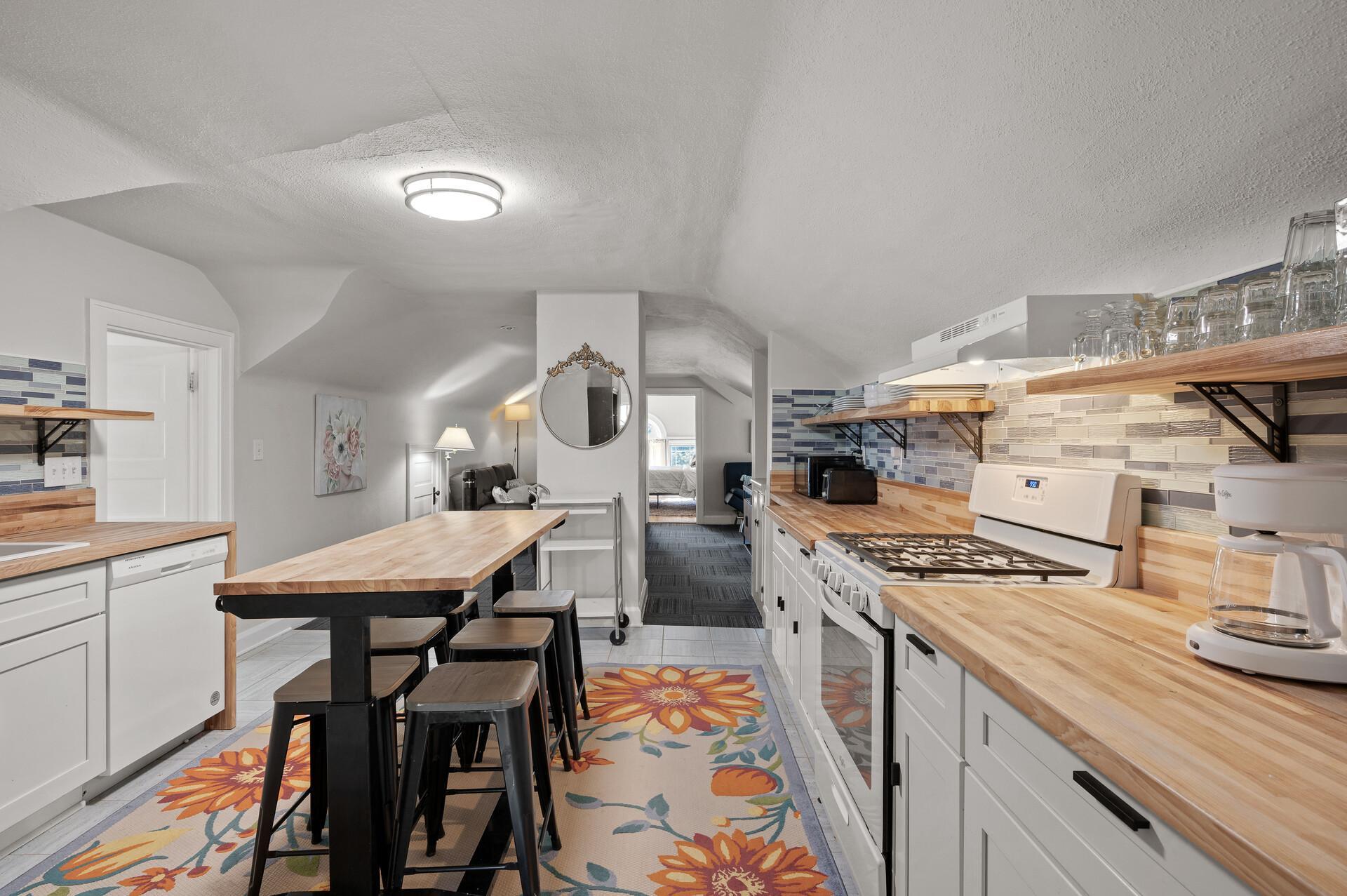 2440 Blaisdell Avenue