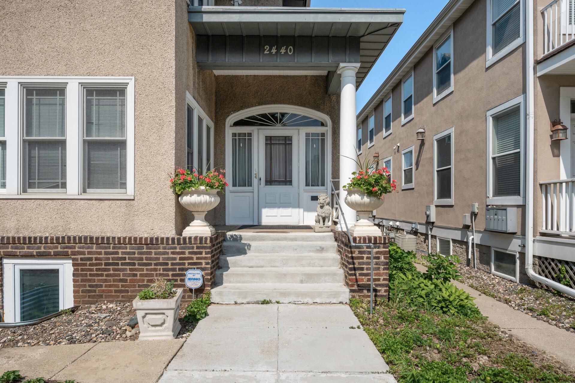 2440 Blaisdell Avenue