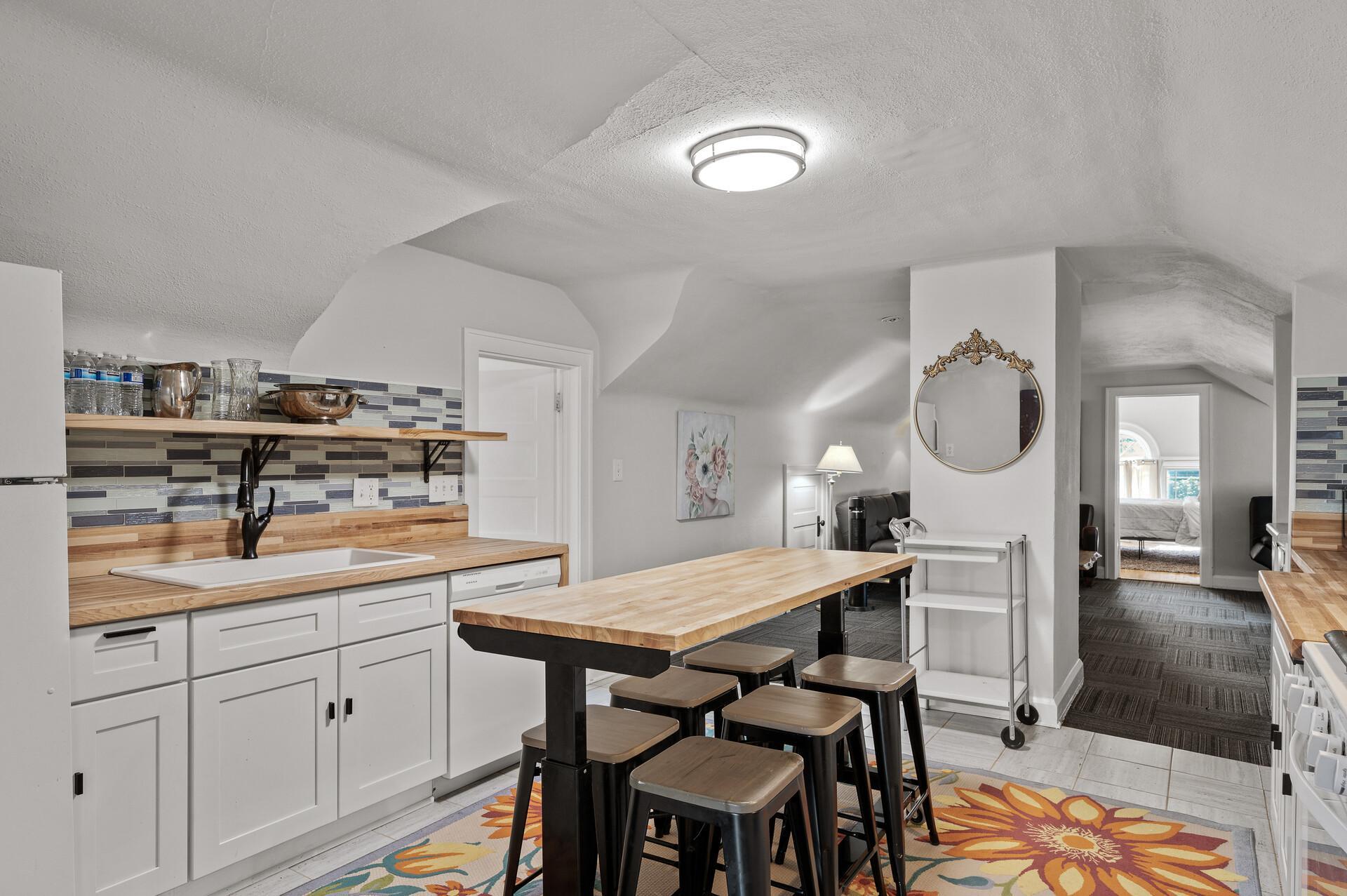 2440 Blaisdell Avenue