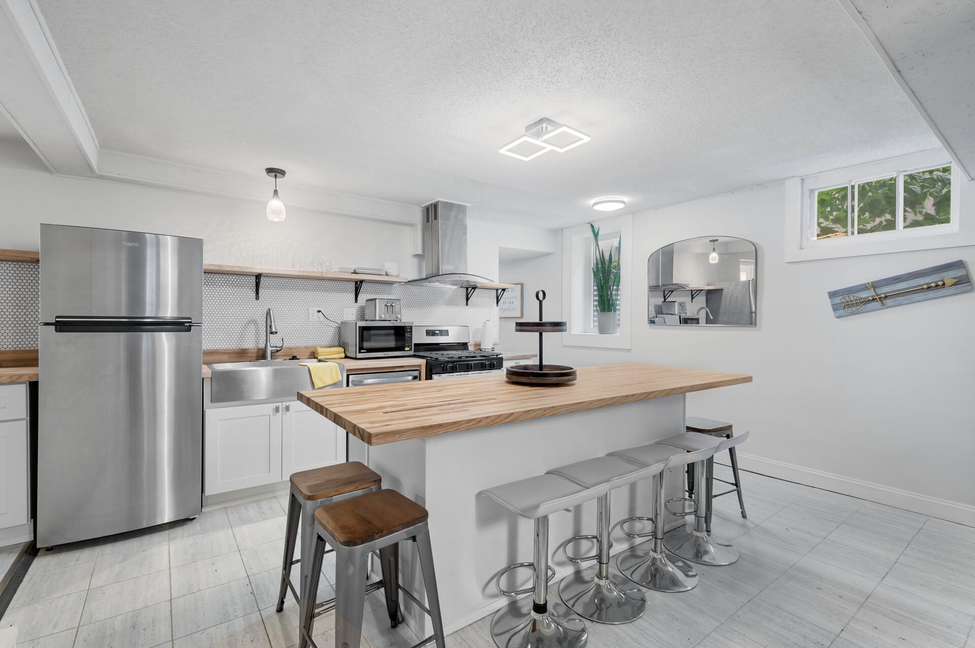 2440 Blaisdell Avenue