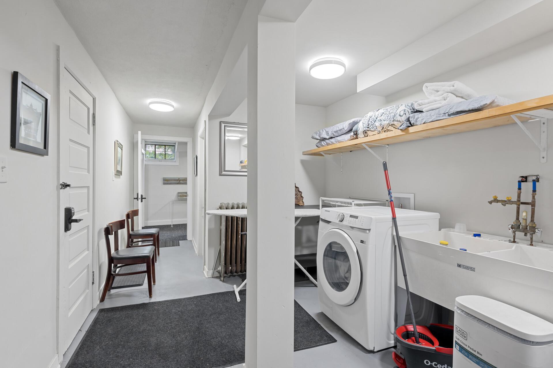 2440 Blaisdell Avenue