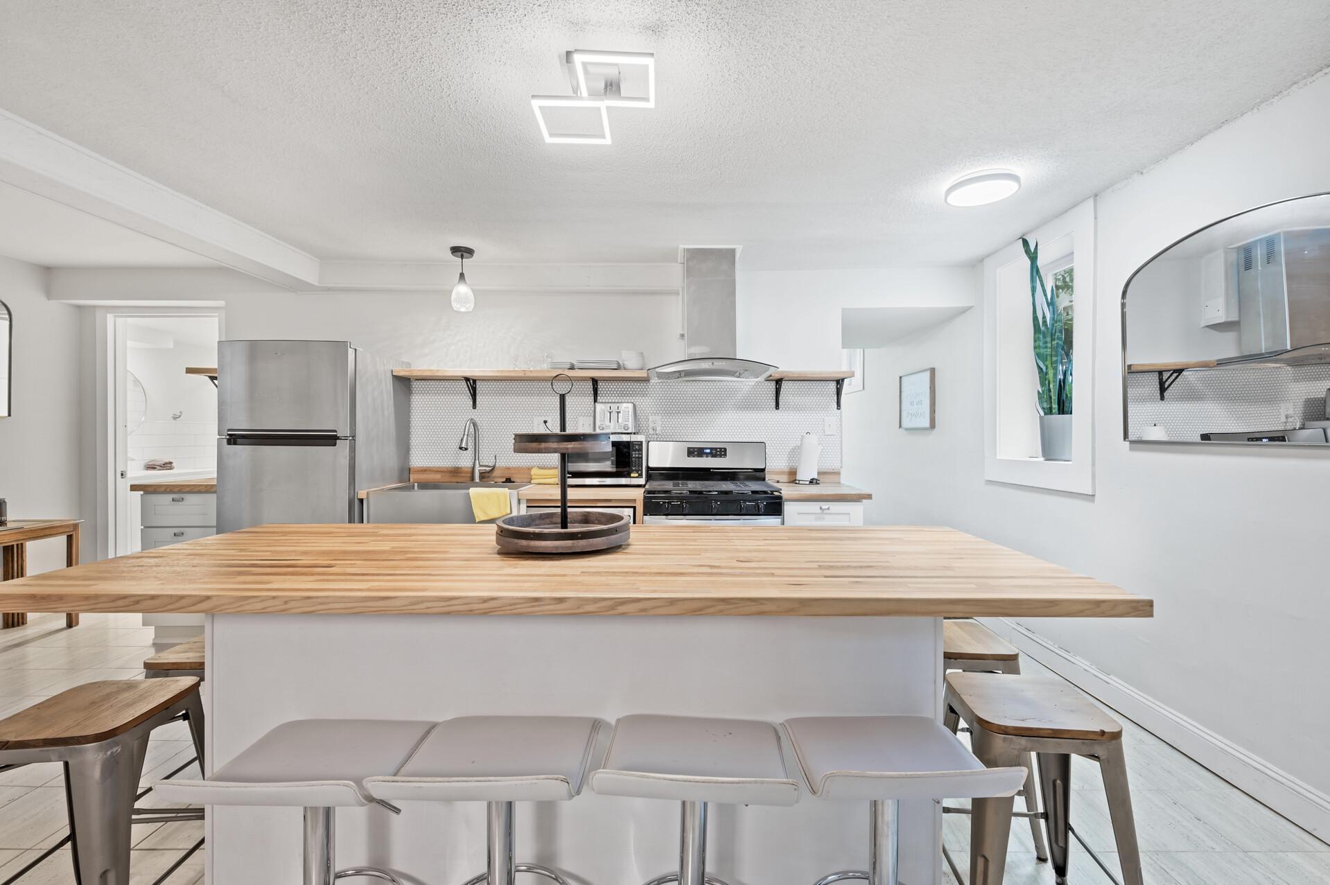 2440 Blaisdell Avenue