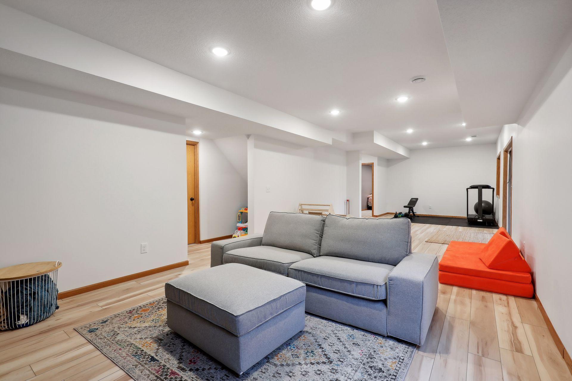 15777 Cardinal Circle