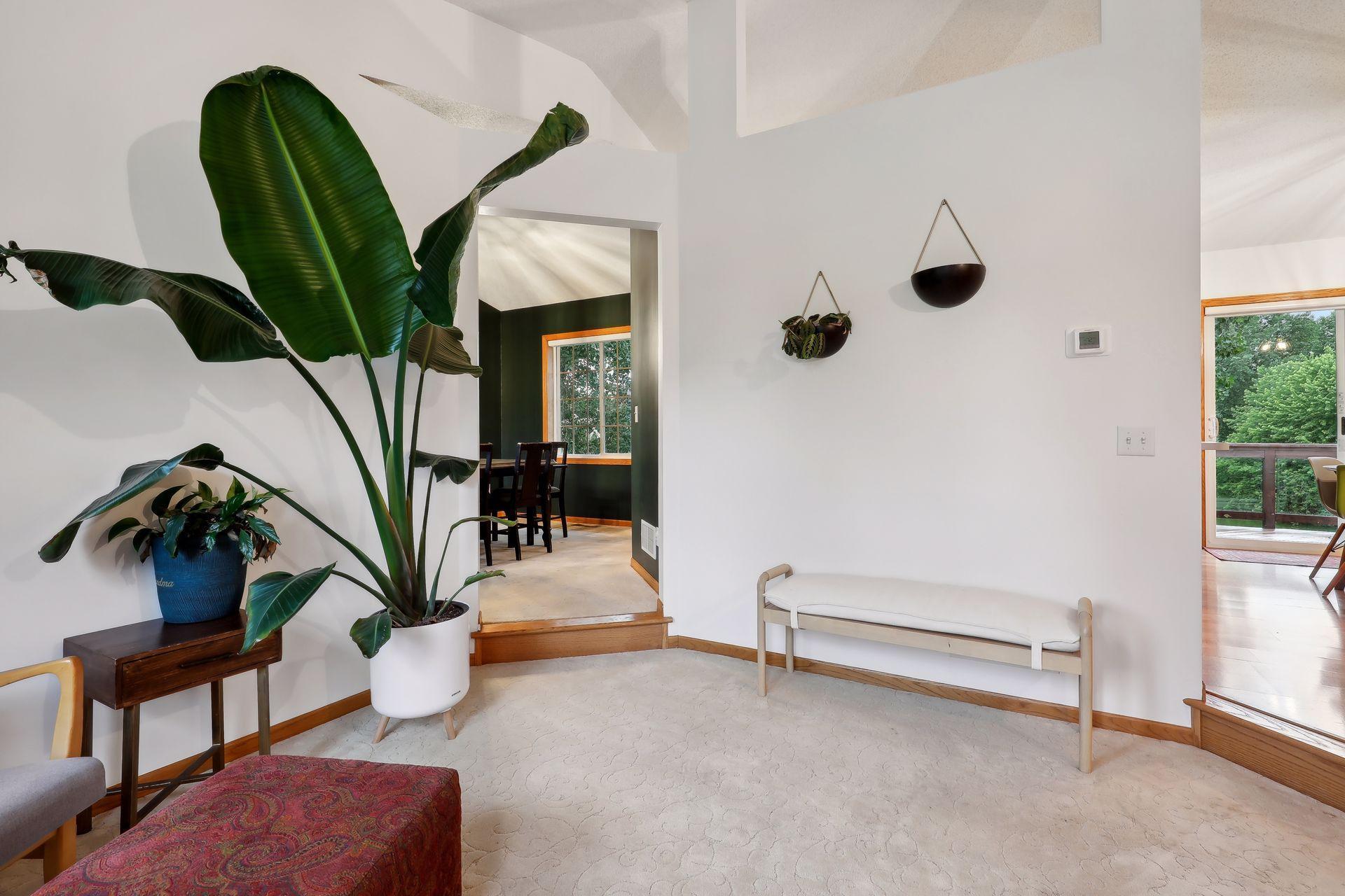 15777 Cardinal Circle