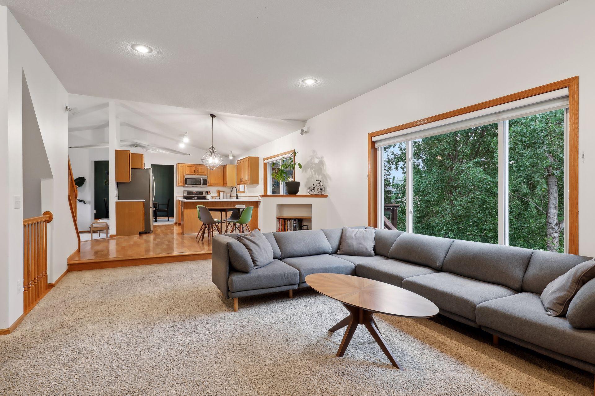 15777 Cardinal Circle