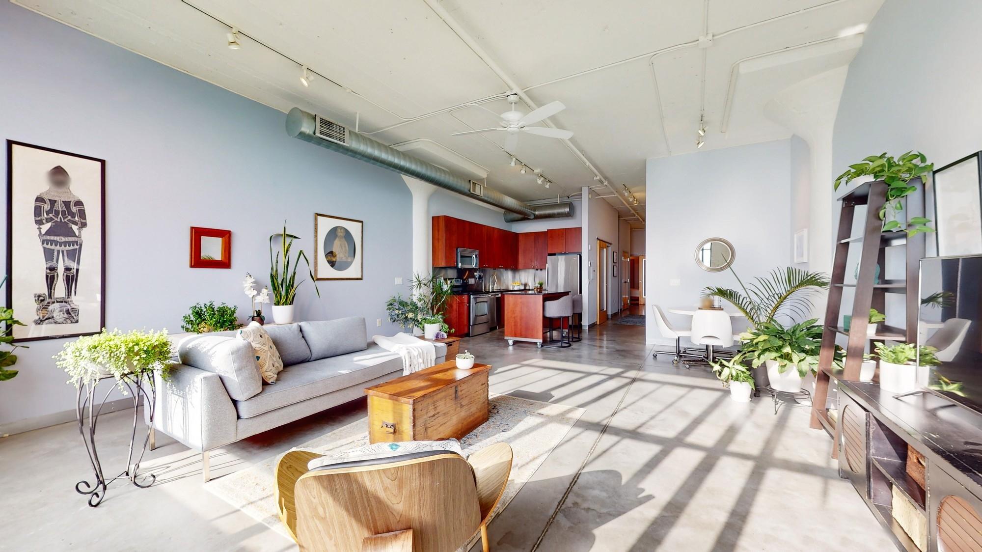 2929 Chicago Avenue Unit: 1102