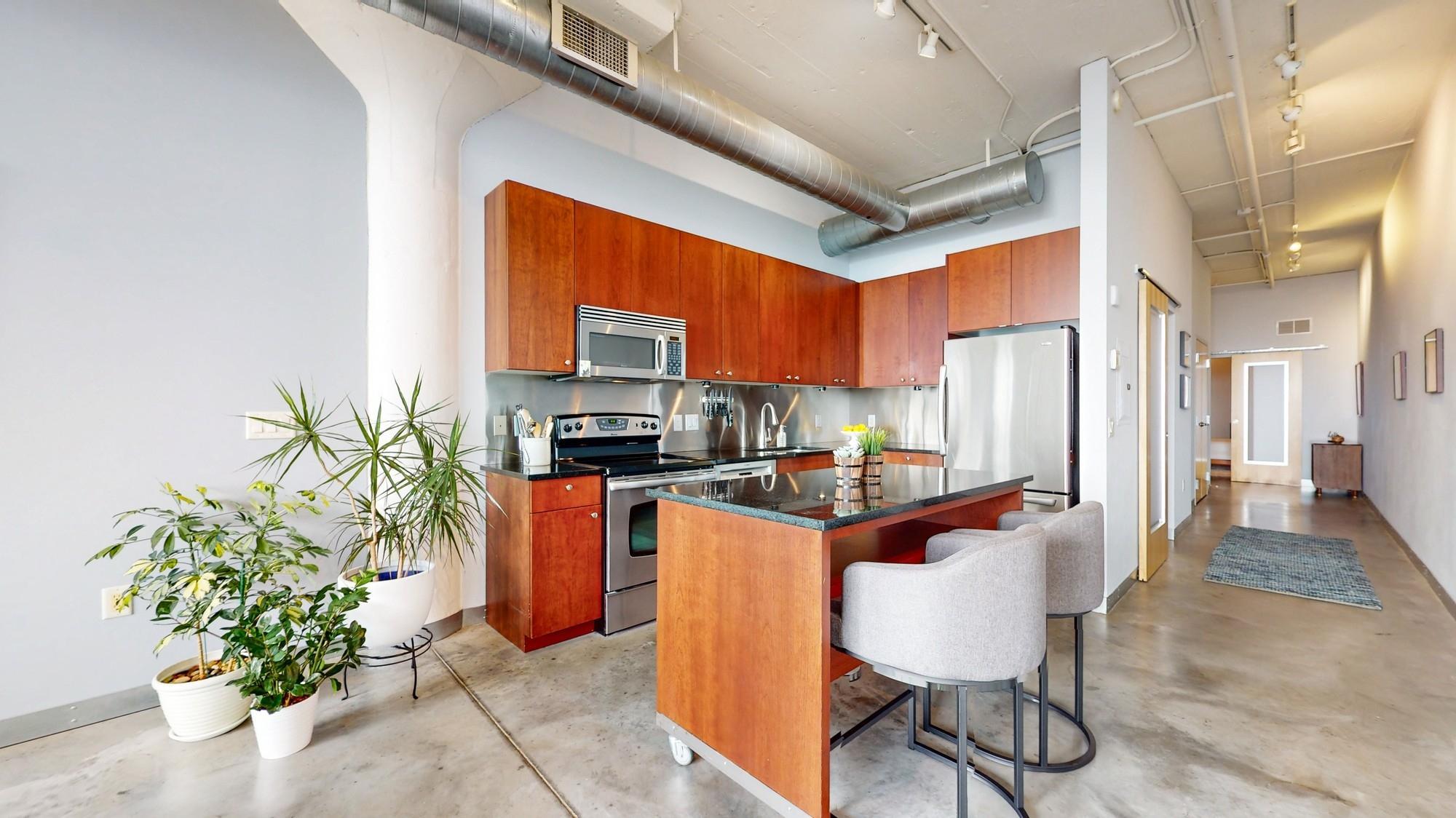 2929 Chicago Avenue Unit: 1102