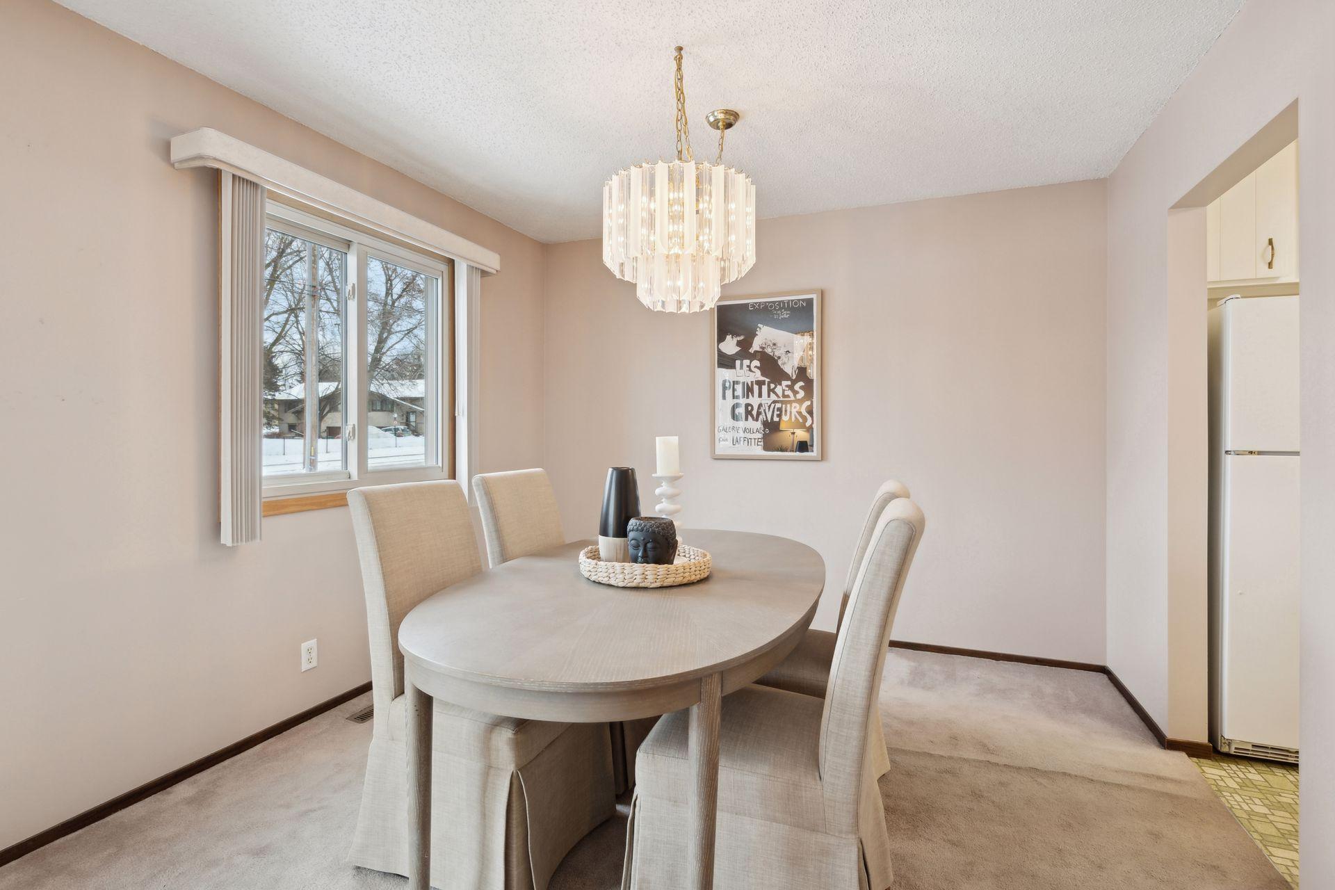 160 Wentworth Avenue W Unit: B