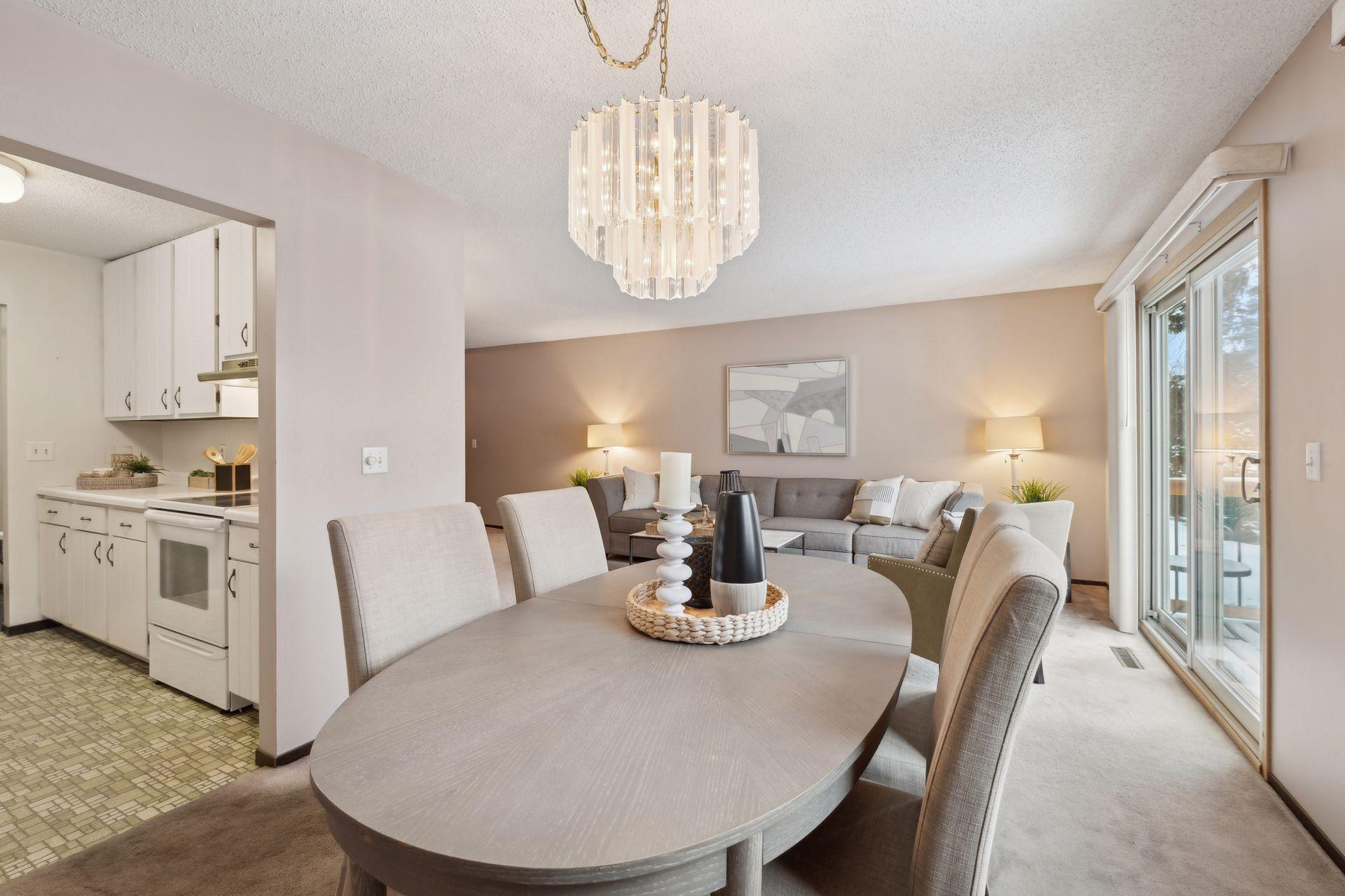 160 Wentworth Avenue W Unit: B