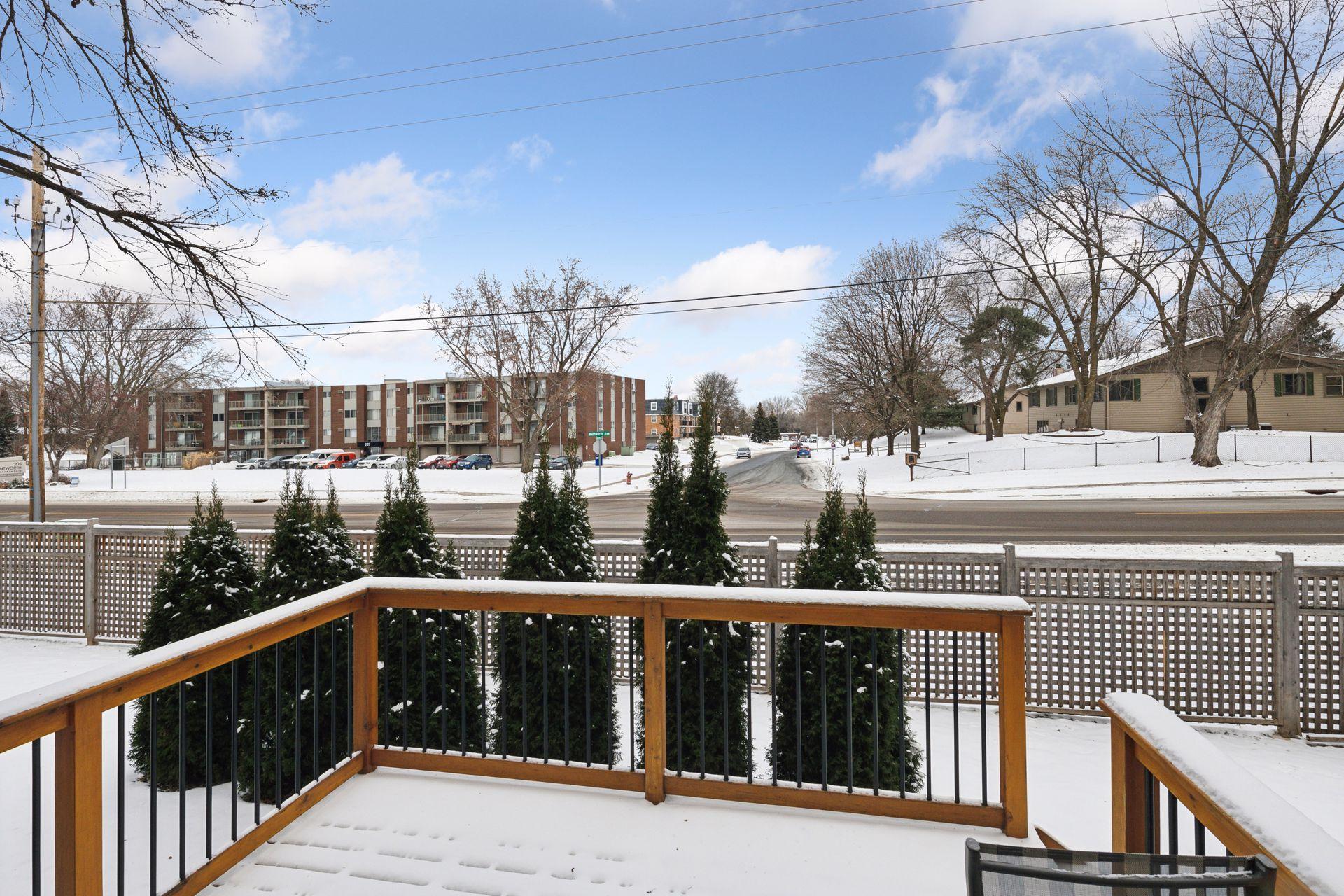 160 Wentworth Avenue W Unit: B