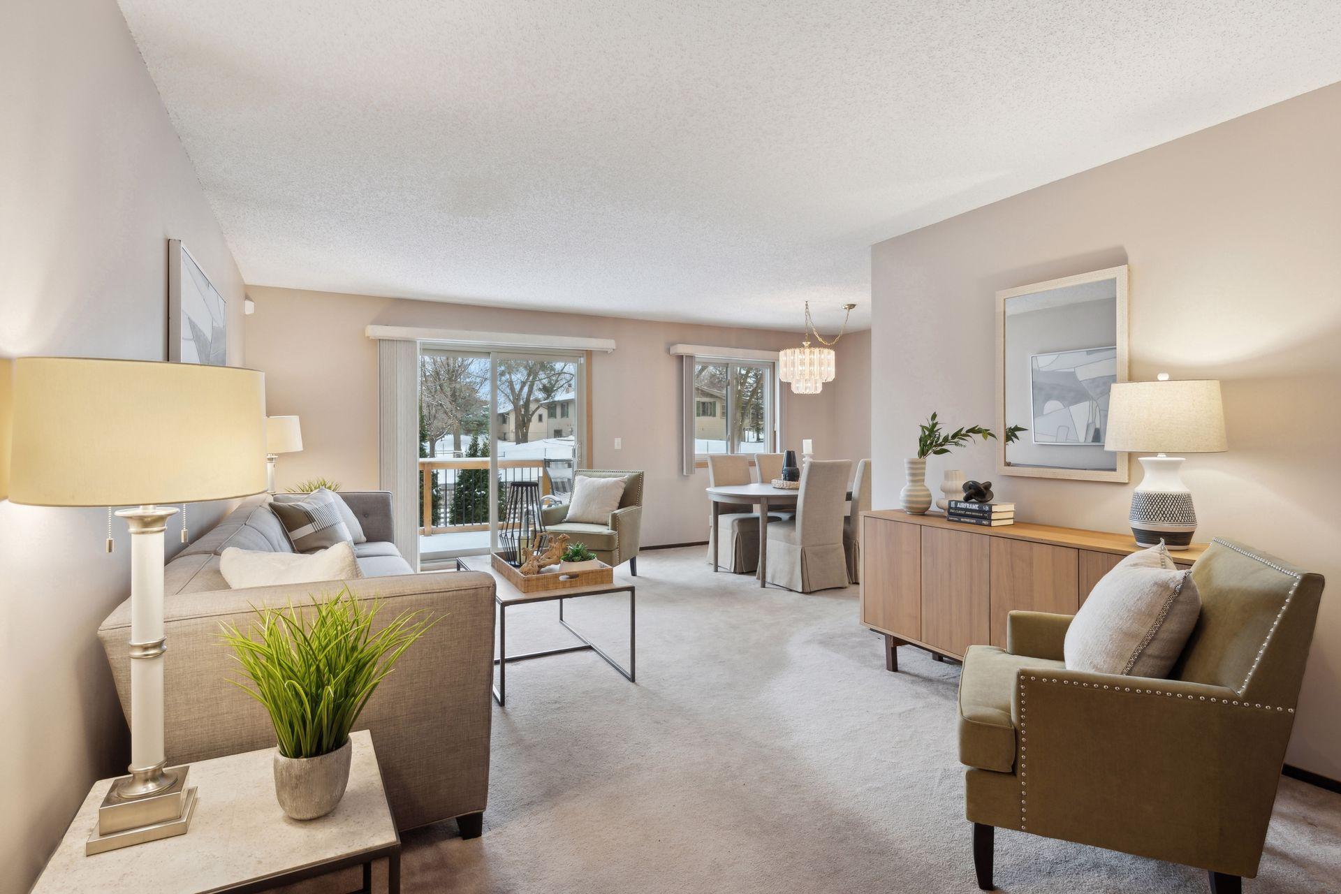 160 Wentworth Avenue W Unit: B