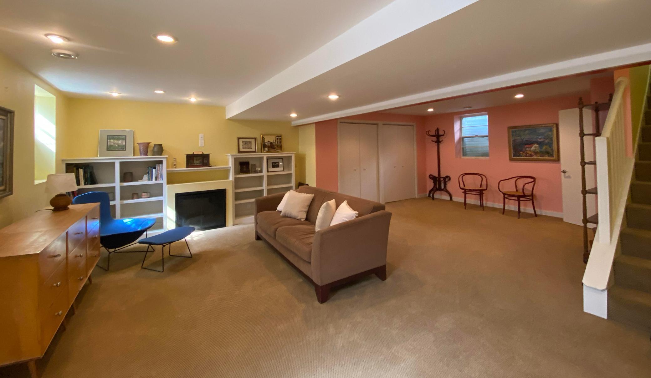 650 Mount Curve Boulevard
