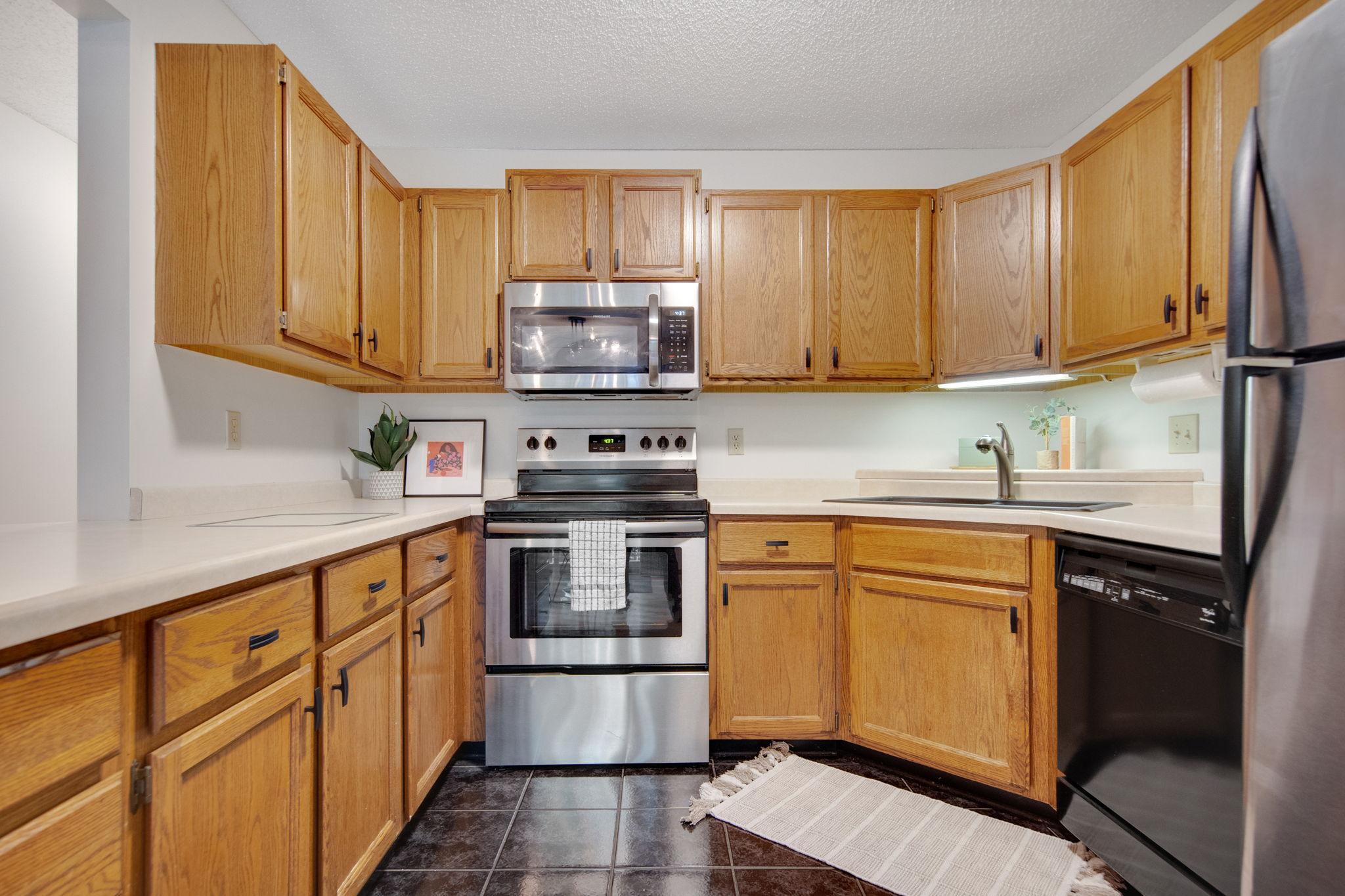 2140 Ridge Drive Unit: 24