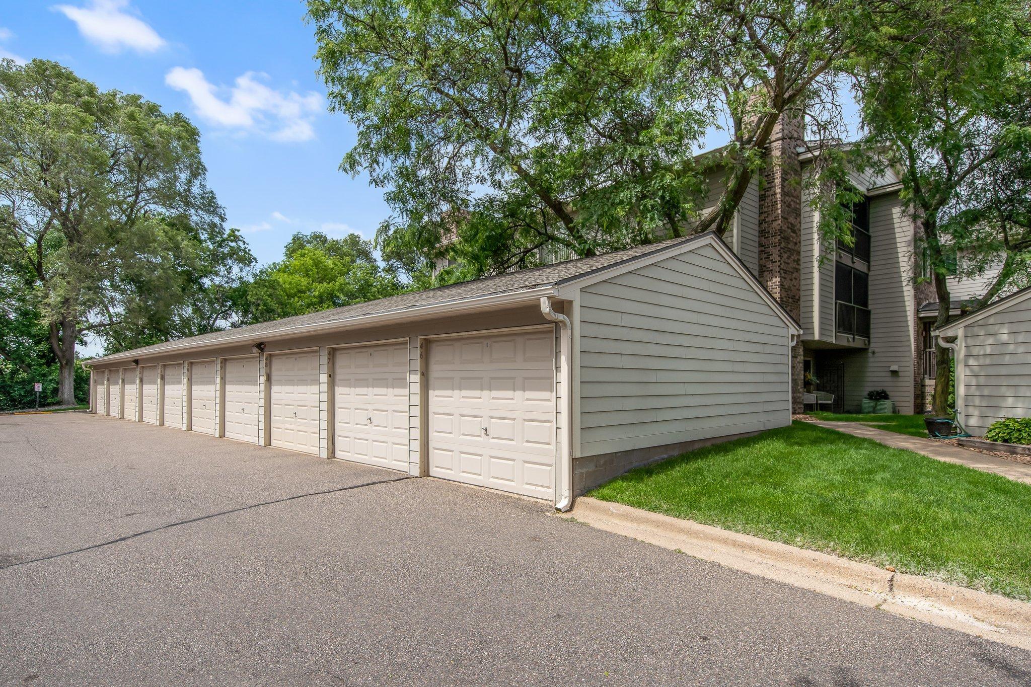 2140 Ridge Drive Unit: 24