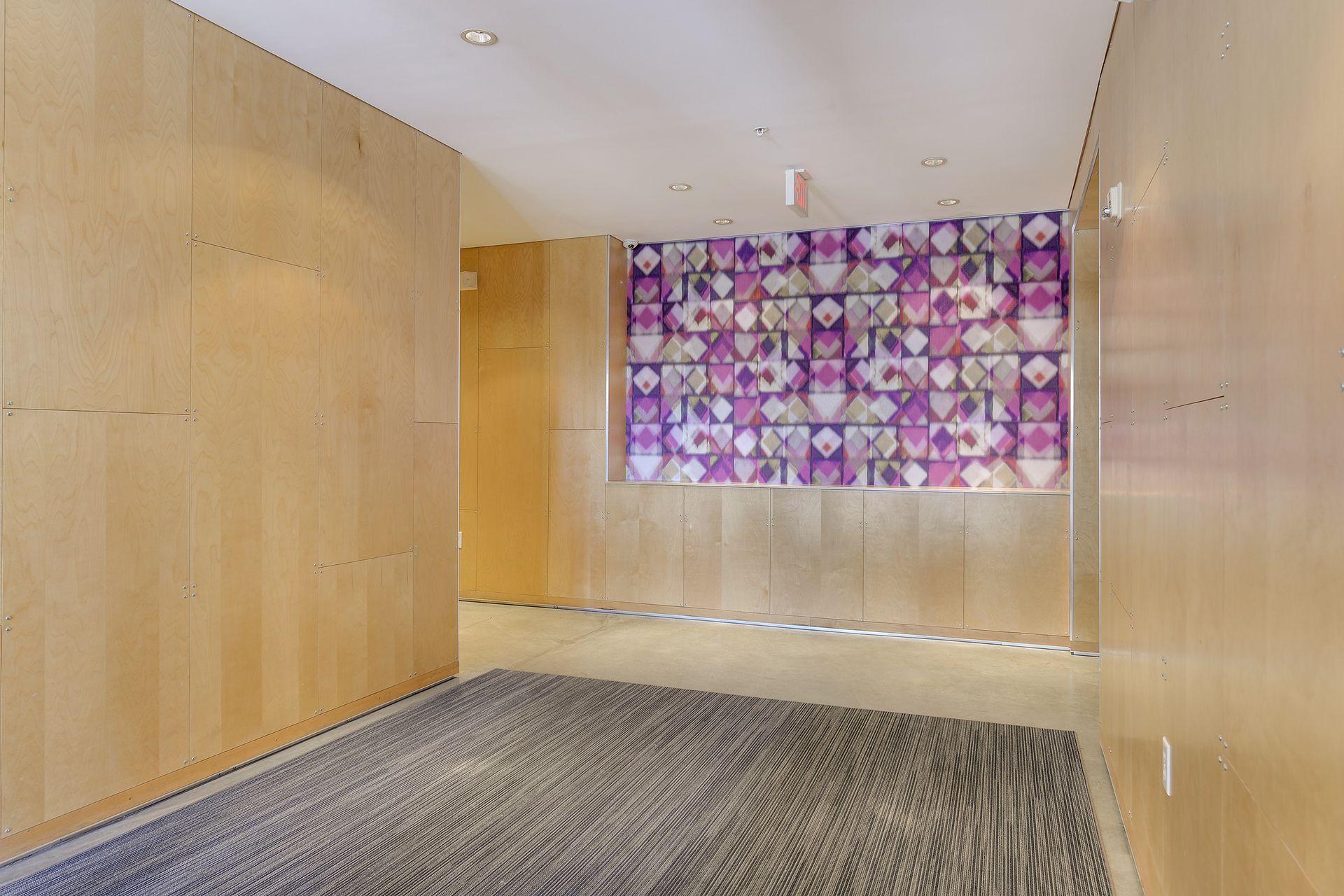 2840 Bryant Avenue S Unit: E107