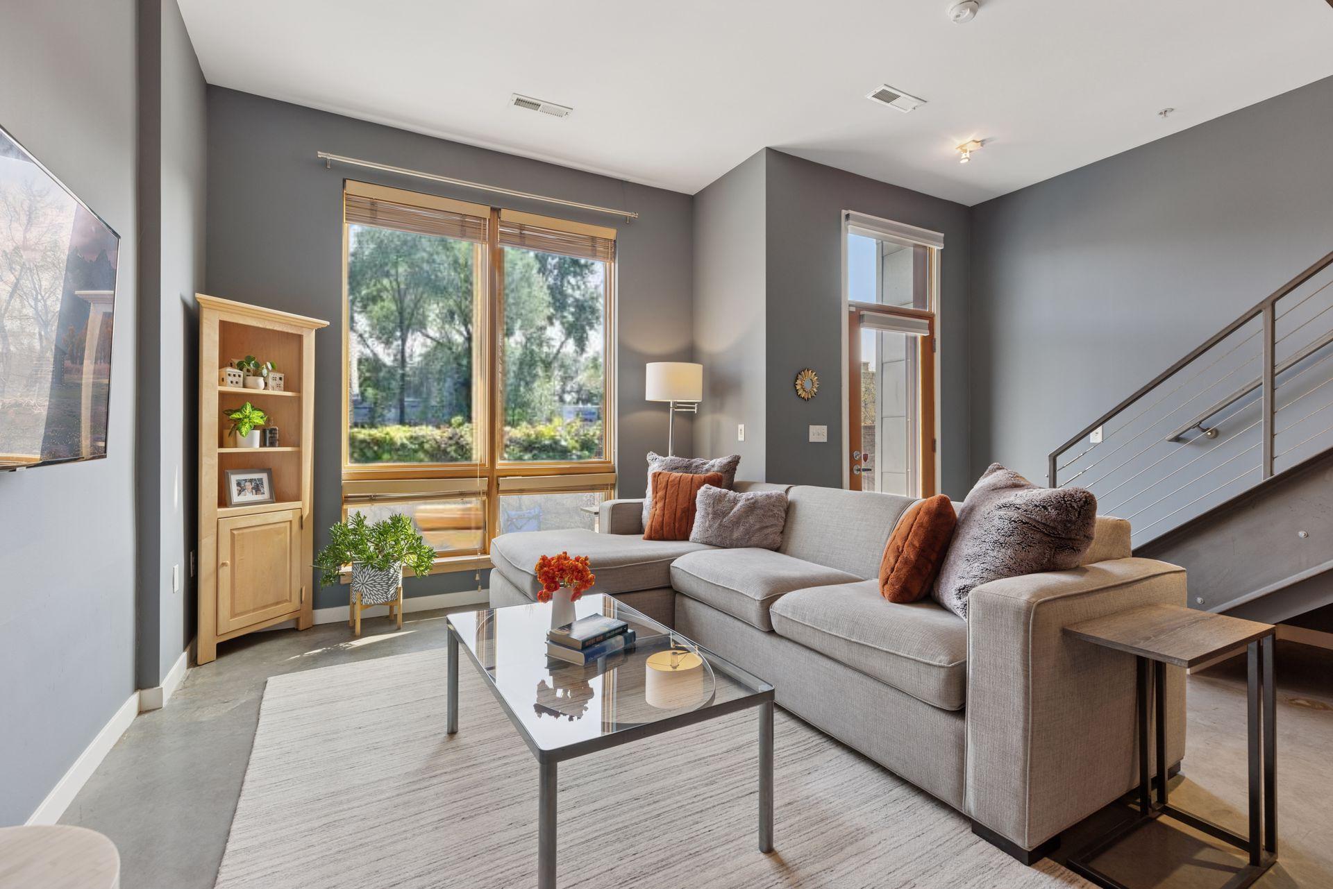 2840 Bryant Avenue S Unit: E107