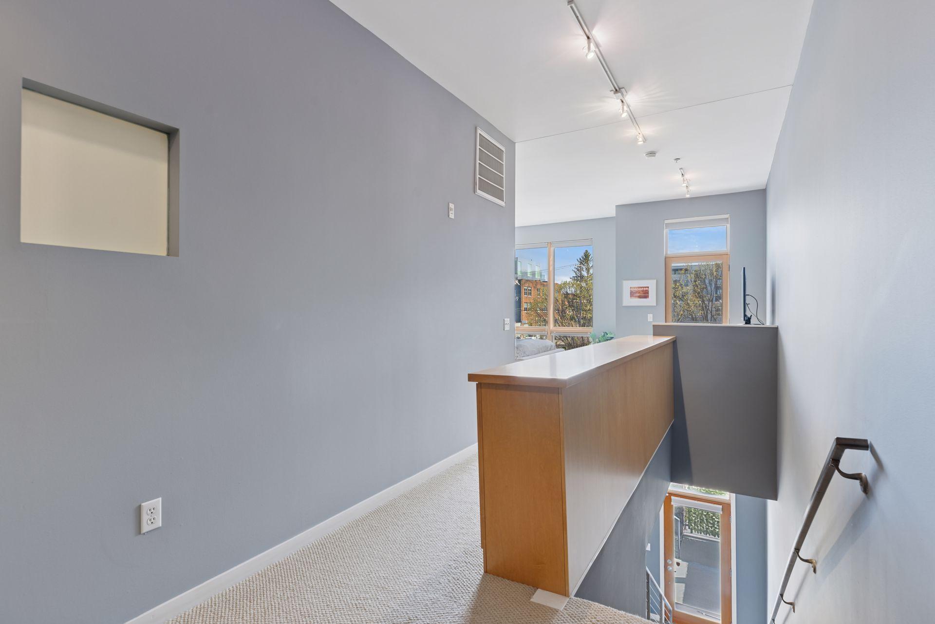 2840 Bryant Avenue S Unit: E107