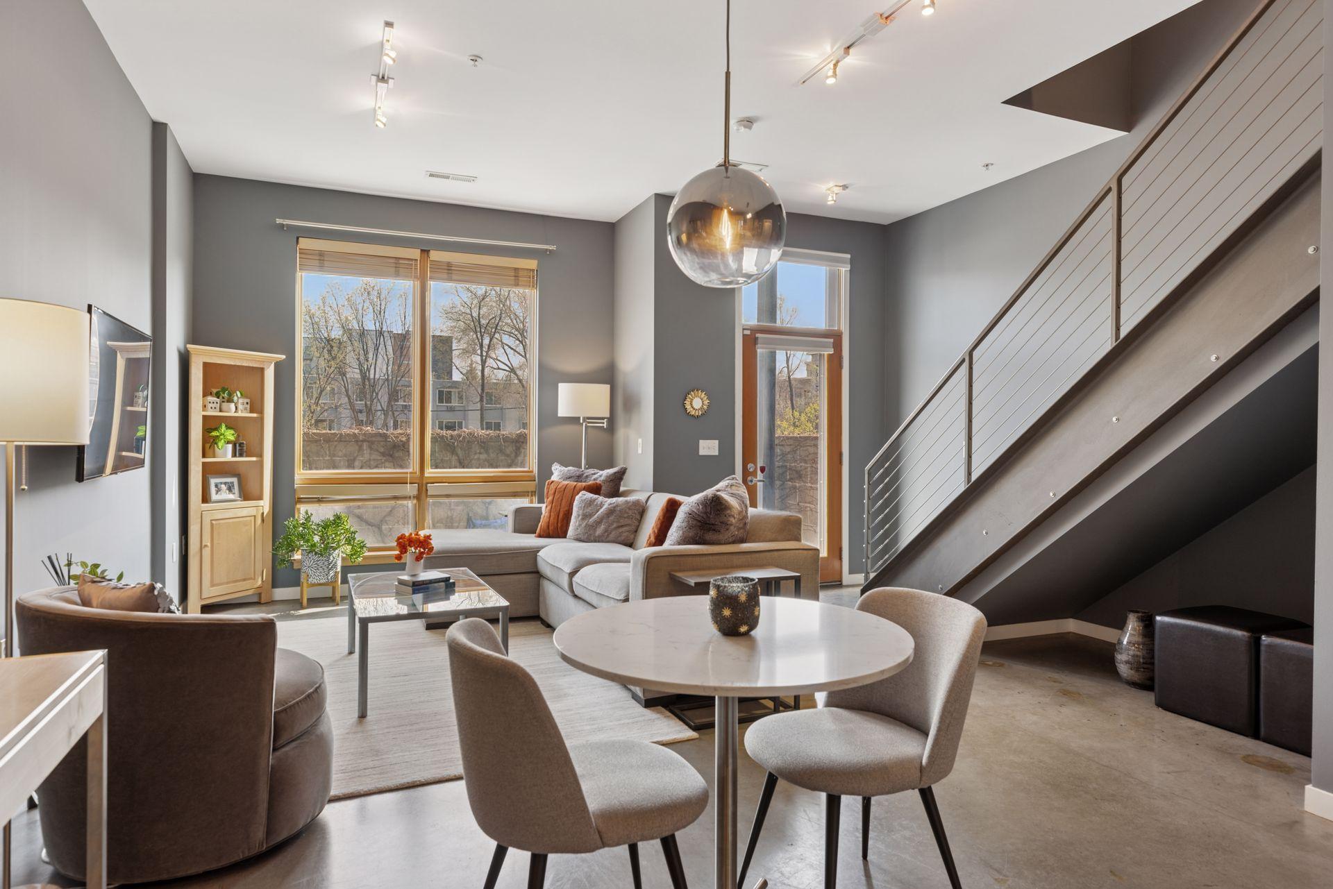 2840 Bryant Avenue S Unit: E107