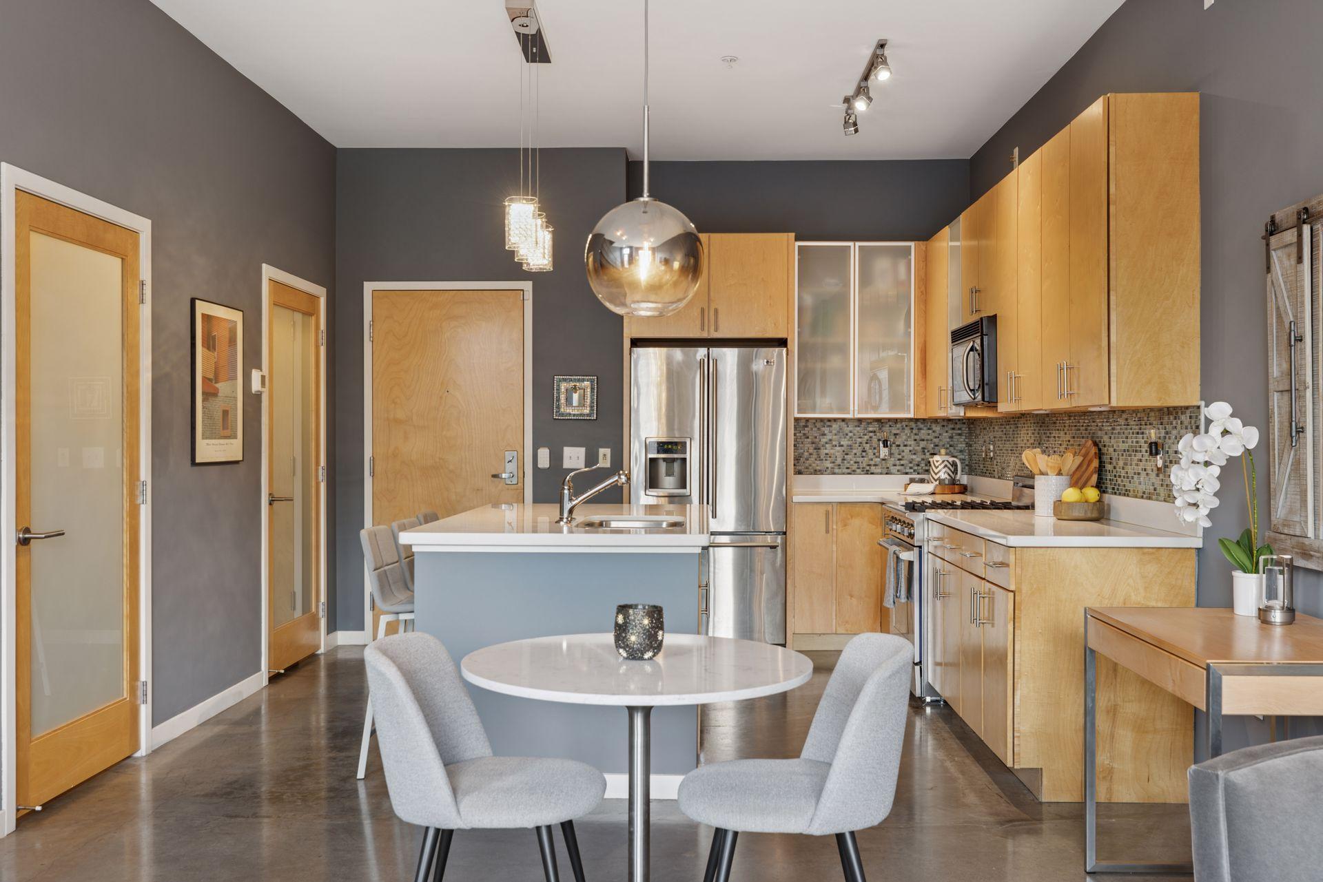 2840 Bryant Avenue S Unit: E107