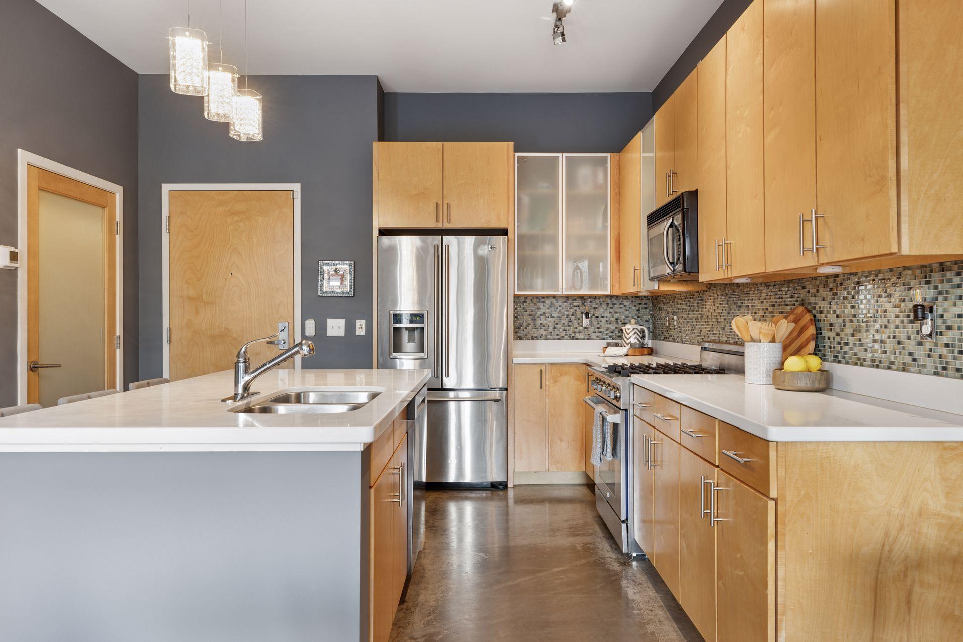 2840 Bryant Avenue S Unit: E107